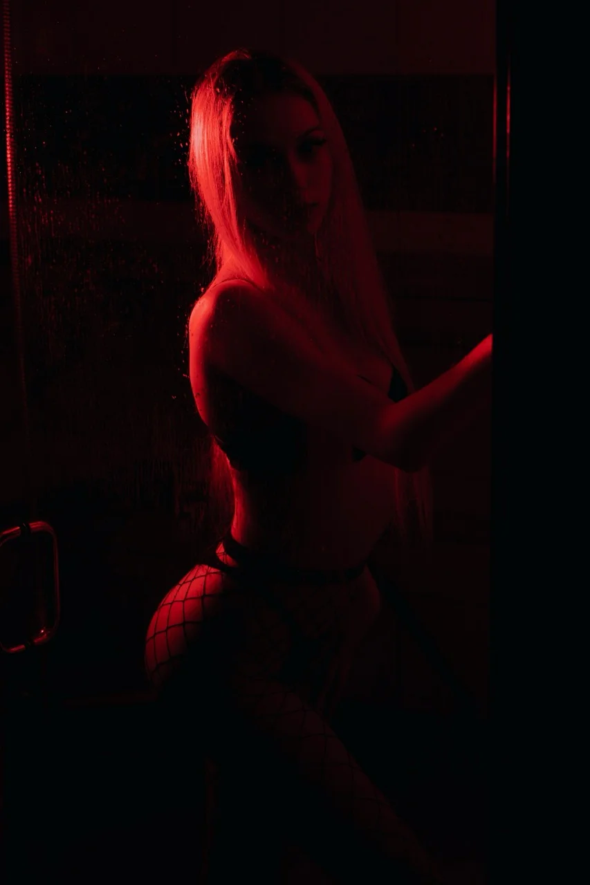 Kinky Tease - Midweek Play Munch